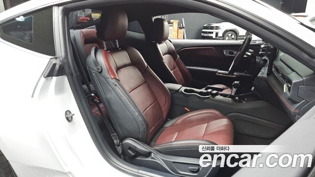 Ford Mustang (VII) 2.3 EcoBoost Premium Coupe 2024 — фото 11