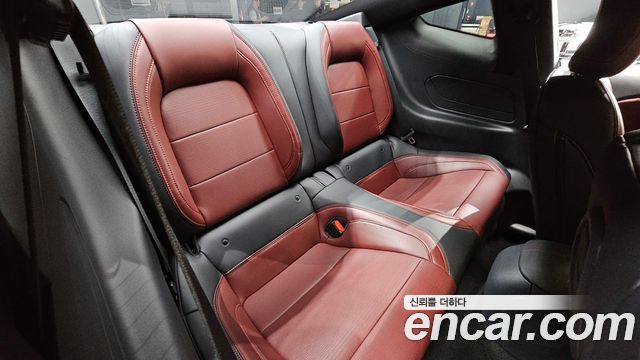 Ford Mustang (VII) 2.3 EcoBoost Premium Coupe 2024 — фото 26