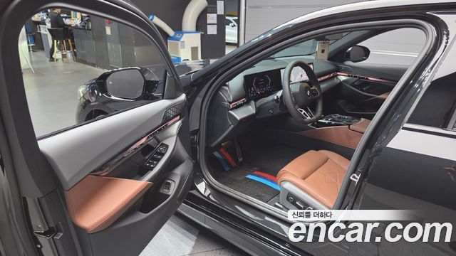 BMW 5 Series (G60) 530i xDrive M Sport Pro Special Edition 2026 — фото 10