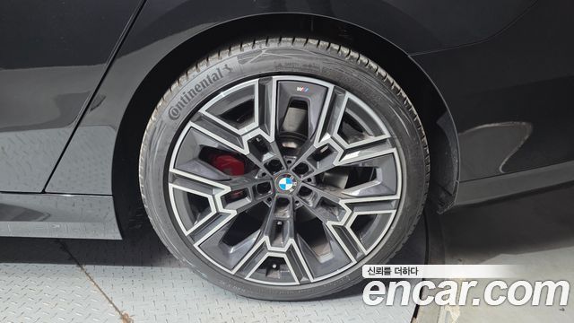 BMW 5 Series (G60) 530i xDrive M Sport Pro Special Edition 2026 — фото 21