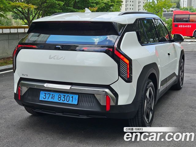 Kia EV3 Long Range 2WD Earth 2027 — фото 6