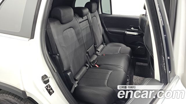 Mercedes-Benz GLB-Class (X247) GLB200 d 2024 — фото 11