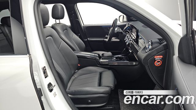 Mercedes-Benz GLB-Class (X247) GLB200 d 2024 — фото 26
