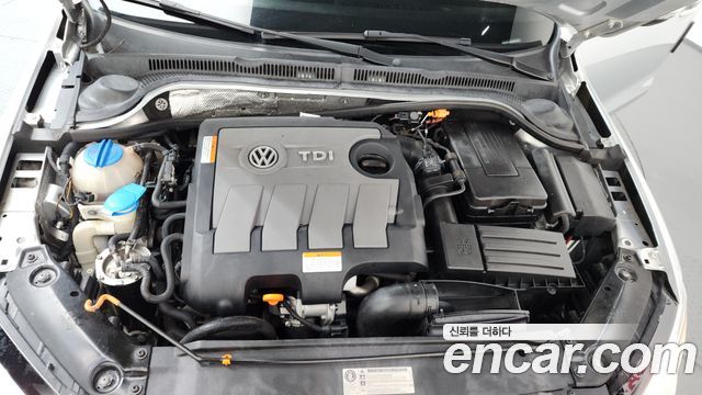 Volkswagen Jetta 1.6 TDI Blue Motion 6th 2012 — фото 6