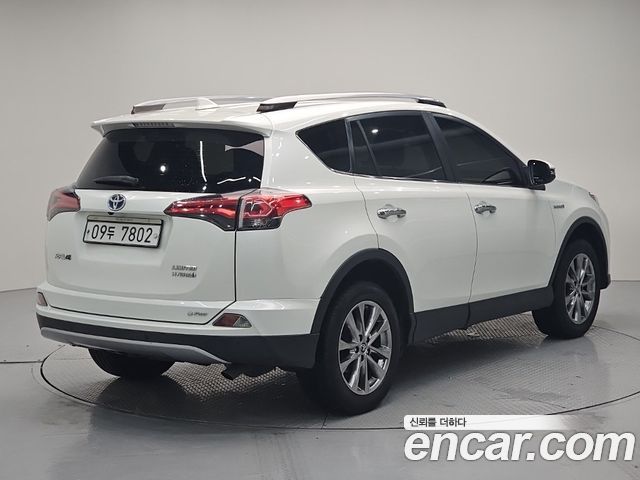 Toyota RAV4 2.5 4WD Hybrid 4th 2018 — фото 2
