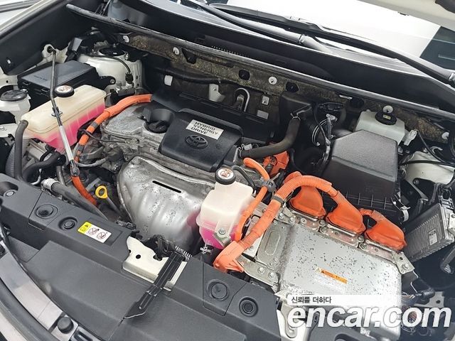 Toyota RAV4 2.5 4WD Hybrid 4th 2018 — фото 6