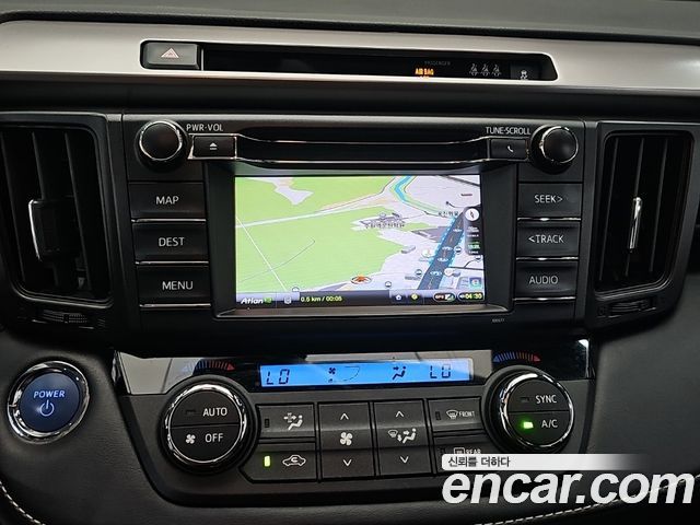 Toyota RAV4 2.5 4WD Hybrid 4th 2018 — фото 17