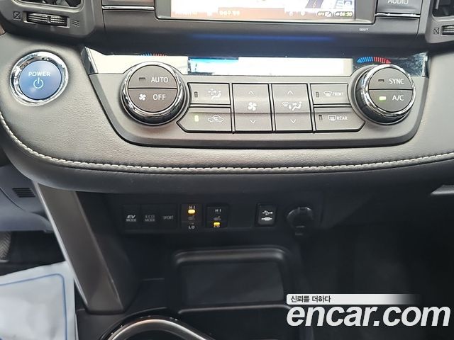 Toyota RAV4 2.5 4WD Hybrid 4th 2018 — фото 24