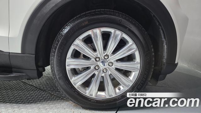 Ford Explorer (VI) 2.3 LimIted 4WD 2020 — фото 21