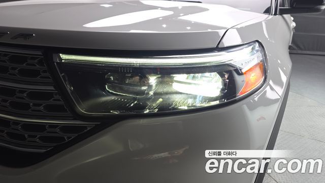 Ford Explorer (VI) 2.3 LimIted 4WD 2020 — фото 22