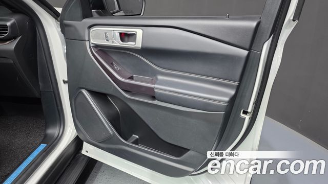 Ford Explorer (VI) 2.3 LimIted 4WD 2020 — фото 24
