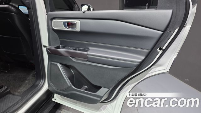 Ford Explorer (VI) 2.3 LimIted 4WD 2020 — фото 25