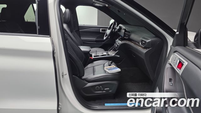 Ford Explorer (VI) 2.3 LimIted 4WD 2020 — фото 26