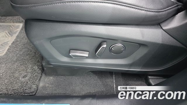 Ford Explorer (VI) 2.3 LimIted 4WD 2020 — фото 31
