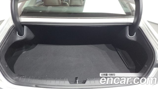 Hyundai Grandeur (GN7) 3.5 LPG 2WD Premium 2023 — фото 16