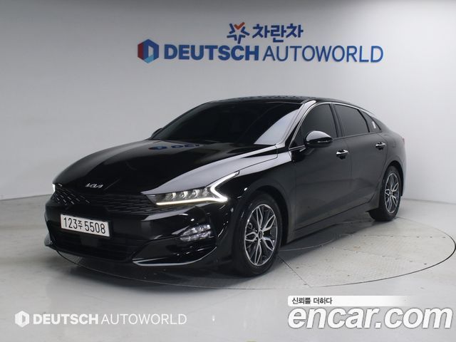 Kia K5 (III) 2.0 Prestige 2023 — фото 1