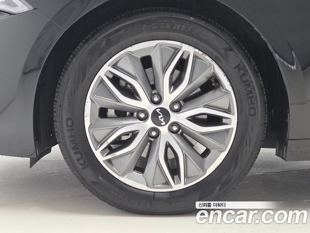 Kia K5 Hybrid (III) Noblesse 2023 — фото 17