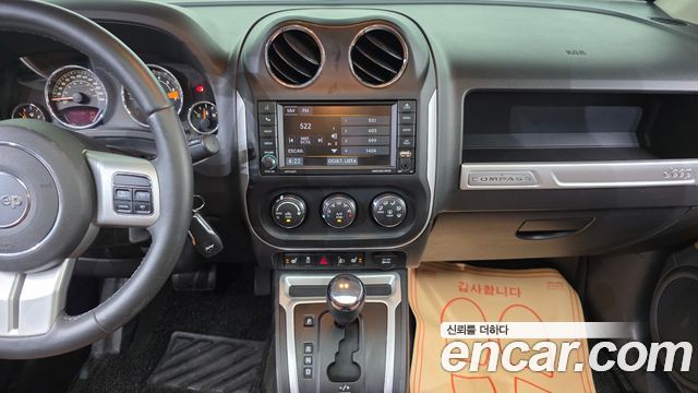 Jeep Compass 2.4 Limited 1st 2016 — фото 14
