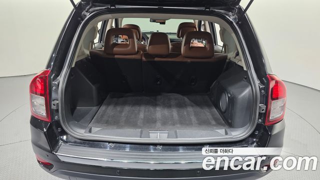 Jeep Compass 2.4 Limited 1st 2016 — фото 20