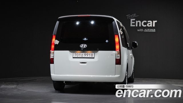 Hyundai Staria 4WD Tourer 11-Seater Modern 2025 — фото 4