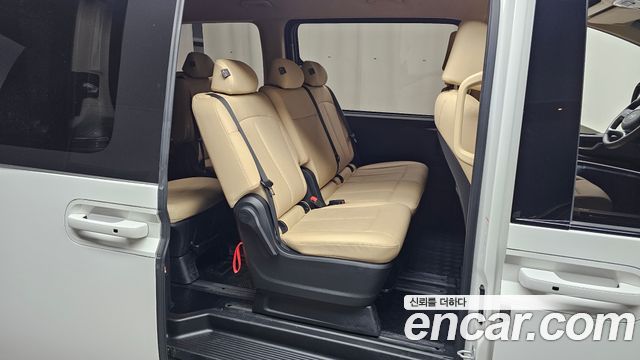 Hyundai Staria 4WD Tourer 11-Seater Modern 2025 — фото 11
