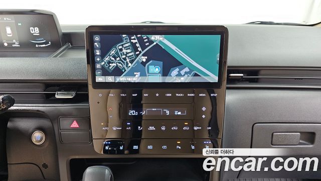 Hyundai Staria 4WD Tourer 11-Seater Modern 2025 — фото 12