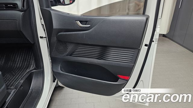 Hyundai Staria 4WD Tourer 11-Seater Modern 2025 — фото 25