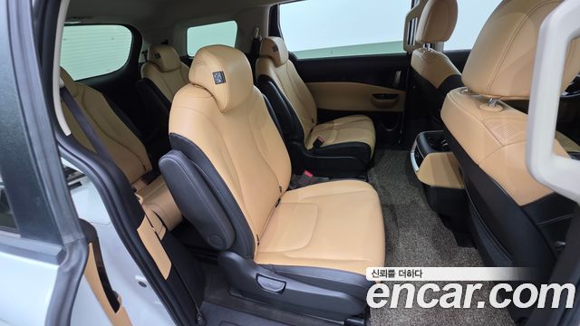 Kia Carnival (IV) Diesel 9-Seater Prestige 2023 — фото 31