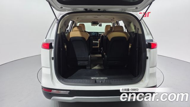 Kia Carnival (IV) Diesel 9-Seater Prestige 2023 — фото 32