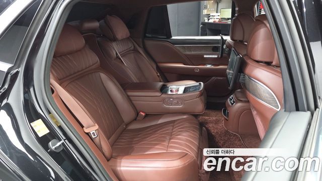 Genesis G90 (RS4) Gasoline 3.5 Turbo AWD 2022 — фото 12