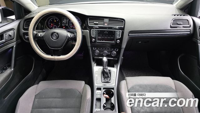 Volkswagen Golf (VII) 2.0 TDI 2016 — фото 7