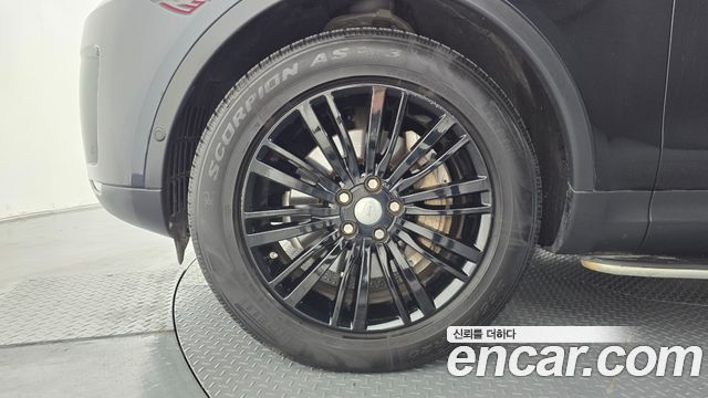 Land Rover Discovery 5 3.0 SD6 HSE Luxury 2020 — фото 5