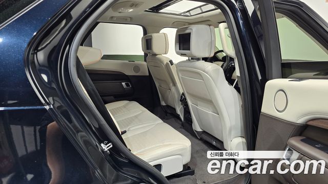Land Rover Discovery 5 3.0 SD6 HSE Luxury 2020 — фото 11