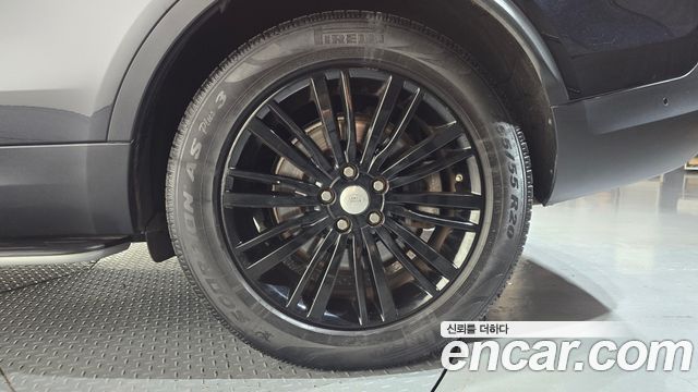 Land Rover Discovery 5 3.0 SD6 HSE Luxury 2020 — фото 21