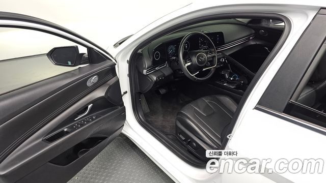Hyundai Avante (CN7) 1.6 Inspiration 2023 — фото 15