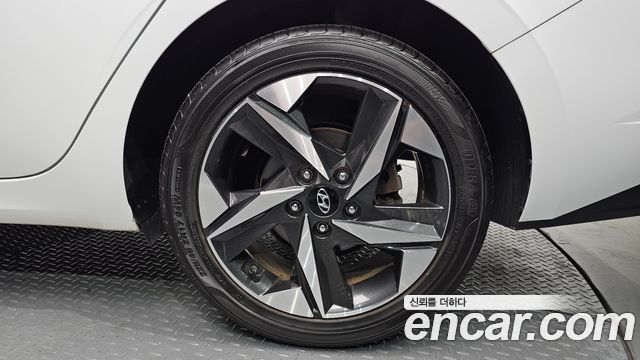 Hyundai Avante (CN7) 1.6 Inspiration 2023 — фото 27