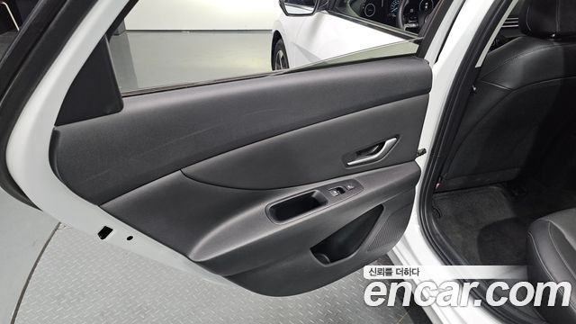 Hyundai Avante (CN7) 1.6 Inspiration 2023 — фото 31