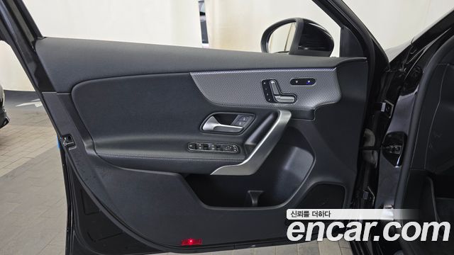 Mercedes-Benz A-Class (W177) A220 Hatchback 2021 — фото 30