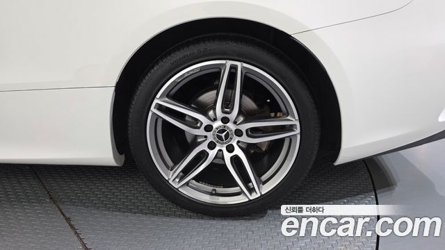 Mercedes-Benz E-Class (W213) E220d Coupe 2019 — фото 21
