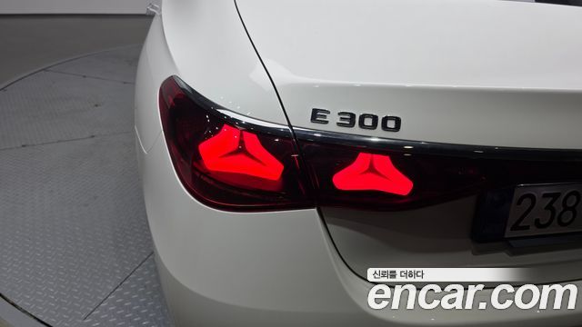 Mercedes-Benz E-Class (W214) E200 Avantgarde 2025 — фото 23