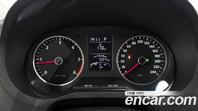 Volkswagen Polo 1.6 TDI R-Line 5th 2014 — фото 8