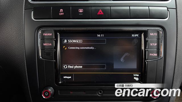Volkswagen Polo 1.6 TDI R-Line 5th 2014 — фото 17