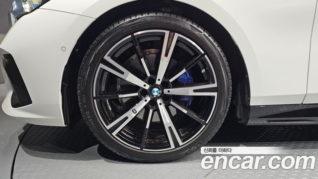 BMW 5 Series (G60) 530i xDrive M Sport 2026 — фото 5
