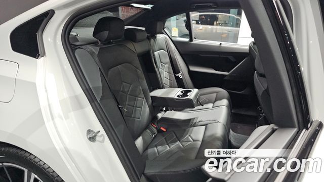 BMW 5 Series (G60) 530i xDrive M Sport 2026 — фото 11