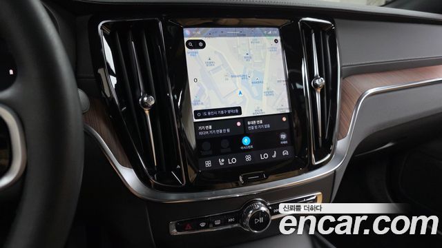 Volvo S60 (III) B5 Ultimate Bright 2023 — фото 13