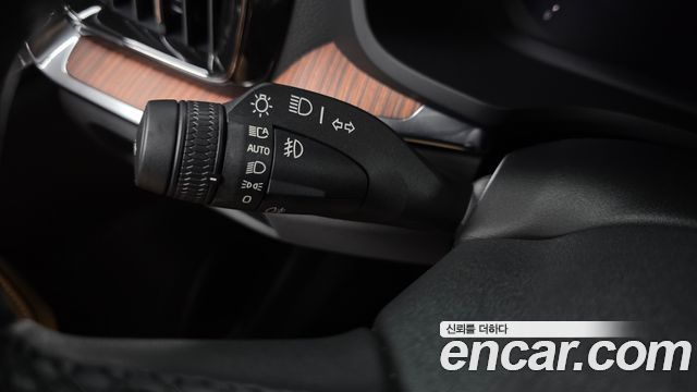Volvo S60 (III) B5 Ultimate Bright 2023 — фото 20