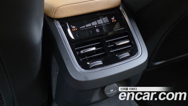 Volvo S60 (III) B5 Ultimate Bright 2023 — фото 27