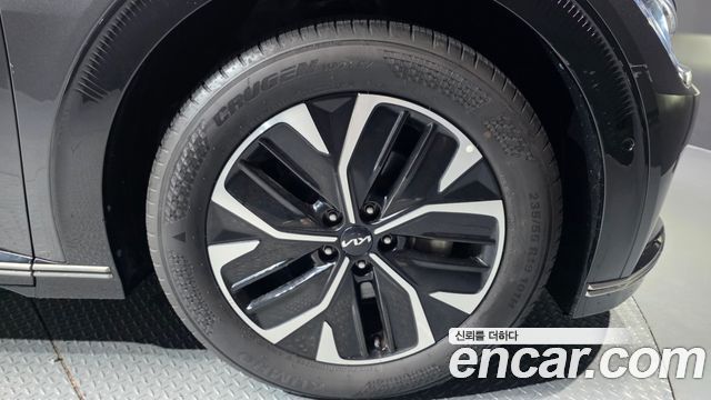 Kia EV6 Long Range Earth 2023 — фото 5