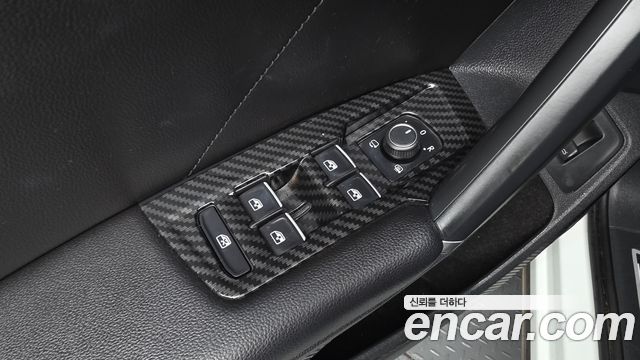 Volkswagen Tiguan (II) 2.0 TDI Premium 2018 — фото 28