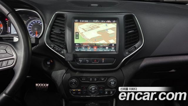 Jeep Cherokee (KL) 2.4 Longitude High AWD 2019 — фото 13